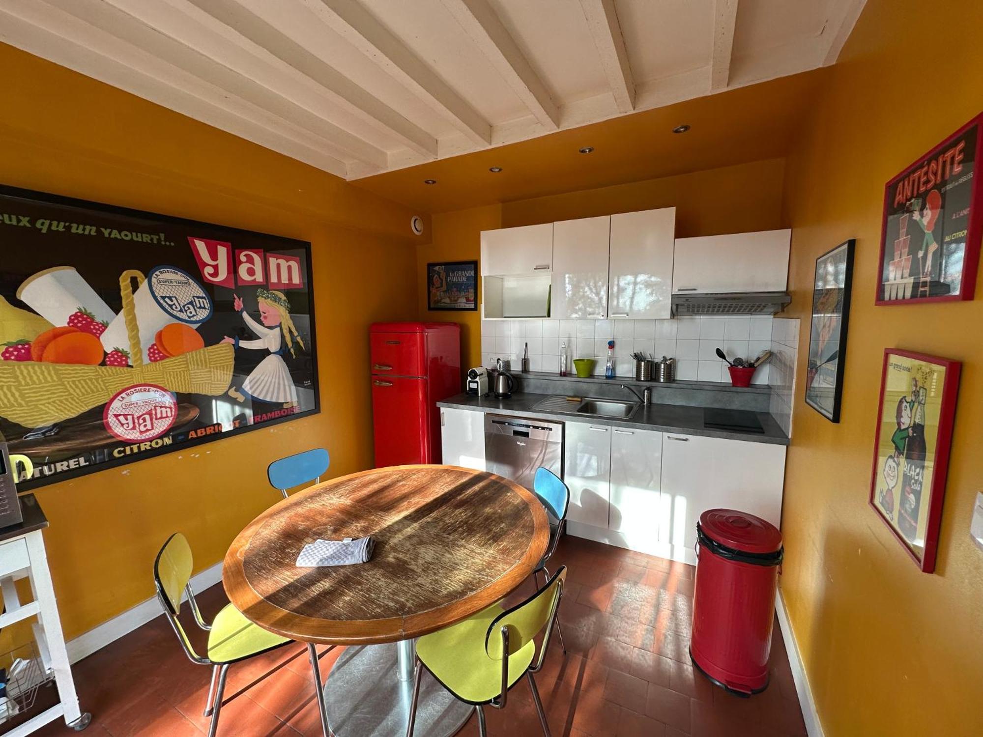 Eco Maison Entiere Avec Terrasse Dans Jardin Potager Piscine Parking Holiday home Rouen